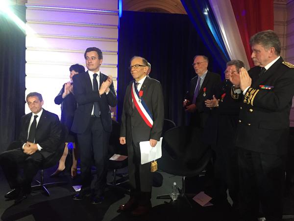 Cérémonie - Remise des insignes de chevalier de l’ordre national de la Légion d’honneur à Didier Droart, maire de Tourcoing