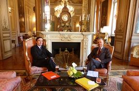 Le préfet reçoit le délégué général du gouvernement de la Flandre en France