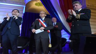 Cérémonie - Remise des insignes de chevalier de l’ordre national de la Légion d’honneur à Didier Droart, maire de Tourcoing